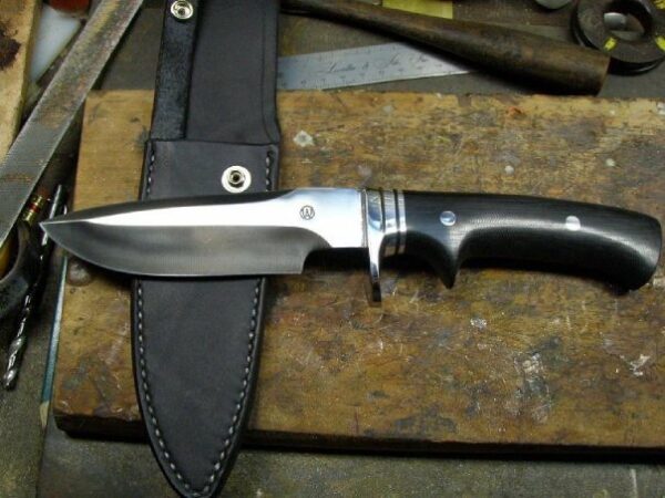 Sub Hilt fighter